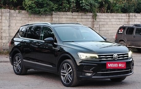Volkswagen Tiguan II, 2020 год, 3 000 000 рублей, 3 фотография