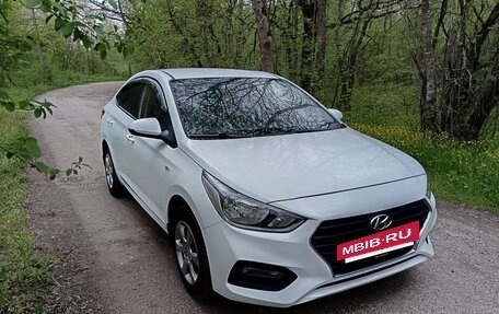 Hyundai Solaris II рестайлинг, 2017 год, 980 000 рублей, 3 фотография