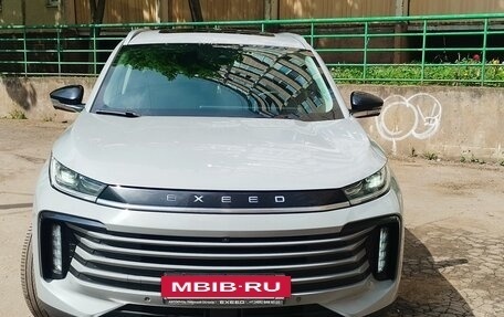 CheryExeed TXL, 2022 год, 1 800 000 рублей, 2 фотография