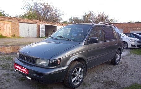 Mitsubishi Space Wagon III, 1992 год, 190 000 рублей, 2 фотография
