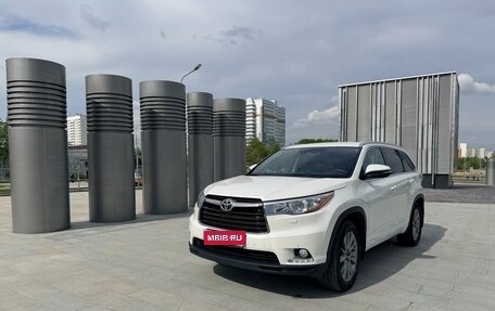 Toyota Highlander III, 2014 год, 3 250 000 рублей, 1 фотография