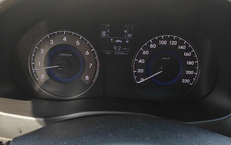 Hyundai Solaris II рестайлинг, 2016 год, 1 200 000 рублей, 24 фотография