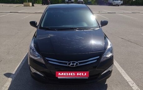 Hyundai Solaris II рестайлинг, 2016 год, 1 200 000 рублей, 17 фотография