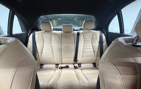 Mercedes-Benz E-Класс, 2019 год, 3 900 000 рублей, 16 фотография