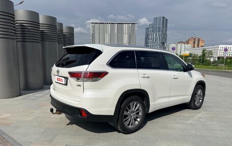 Toyota Highlander III, 2014 год, 3 250 000 рублей, 2 фотография