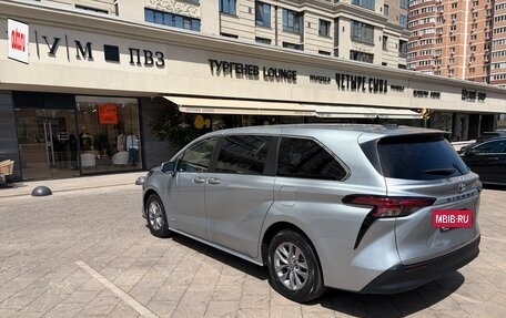 Toyota Sienna, 2021 год, 3 450 000 рублей, 4 фотография