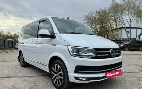 Volkswagen Caravelle T6 рестайлинг, 2018 год, 3 150 000 рублей, 2 фотография
