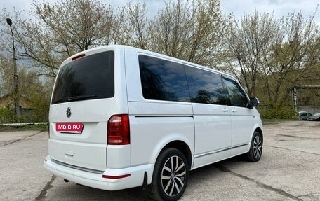 Volkswagen Caravelle T6 рестайлинг, 2018 год, 3 150 000 рублей, 5 фотография