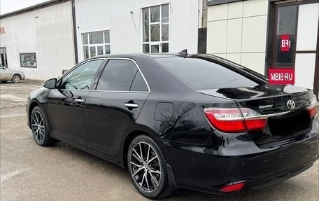 Toyota Camry, 2017 год, 1 470 000 рублей, 3 фотография