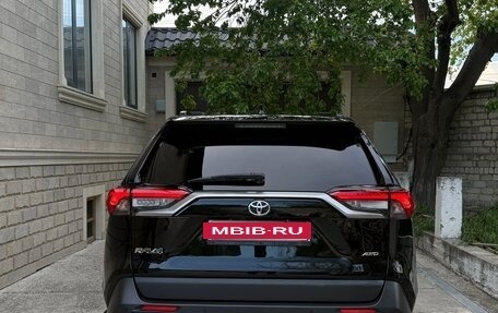 Toyota RAV4, 2021 год, 3 770 000 рублей, 5 фотография