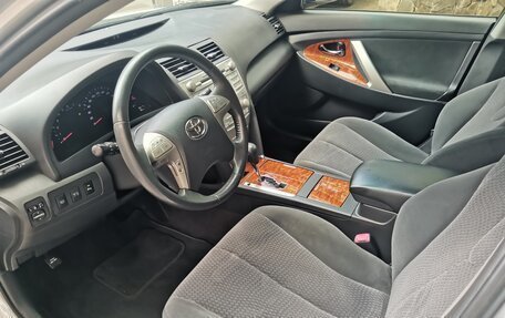 Toyota Camry, 2011 год, 1 430 000 рублей, 5 фотография