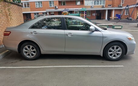 Toyota Camry, 2011 год, 1 430 000 рублей, 2 фотография