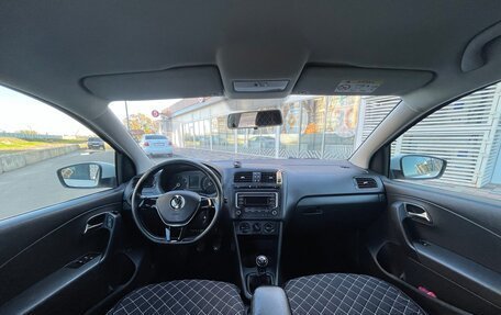 Volkswagen Polo VI (EU Market), 2015 год, 800 000 рублей, 10 фотография