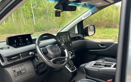 Hyundai Staria, 2021 год, 3 700 000 рублей, 19 фотография