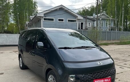 Hyundai Staria, 2021 год, 3 700 000 рублей, 33 фотография