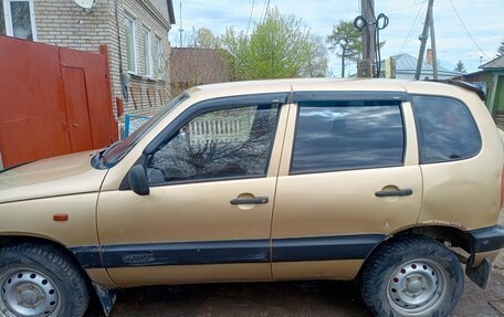 Chevrolet Niva I рестайлинг, 2005 год, 340 000 рублей, 3 фотография