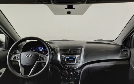Hyundai Solaris II рестайлинг, 2014 год, 990 000 рублей, 17 фотография