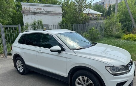Volkswagen Tiguan II, 2018 год, 2 950 000 рублей, 1 фотография