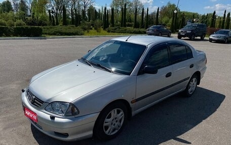 Toyota Avensis III рестайлинг, 2002 год, 399 000 рублей, 1 фотография