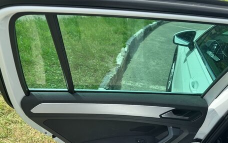 Volkswagen Tiguan II, 2018 год, 2 950 000 рублей, 18 фотография