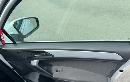 Volkswagen Tiguan II, 2018 год, 2 950 000 рублей, 11 фотография
