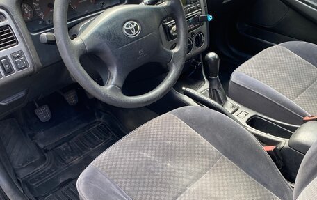 Toyota Avensis III рестайлинг, 2002 год, 399 000 рублей, 15 фотография