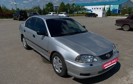 Toyota Avensis III рестайлинг, 2002 год, 399 000 рублей, 4 фотография