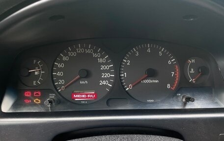 Toyota Avensis III рестайлинг, 2002 год, 399 000 рублей, 13 фотография
