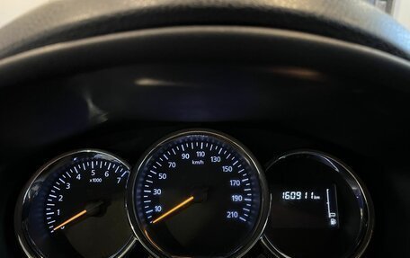 Renault Logan II, 2018 год, 875 000 рублей, 11 фотография