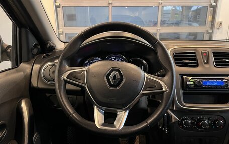 Renault Logan II, 2018 год, 875 000 рублей, 10 фотография