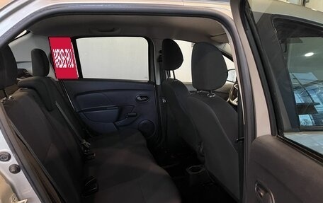 Renault Logan II, 2018 год, 875 000 рублей, 26 фотография