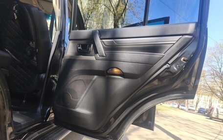 Mitsubishi Pajero IV, 2013 год, 1 850 000 рублей, 10 фотография