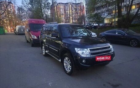 Mitsubishi Pajero IV, 2013 год, 1 850 000 рублей, 2 фотография