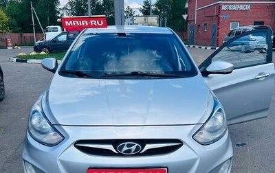Hyundai Solaris II рестайлинг, 2013 год, 870 000 рублей, 1 фотография