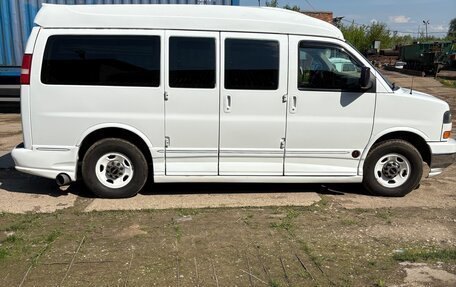 GMC Savana I, 2013 год, 2 100 000 рублей, 3 фотография