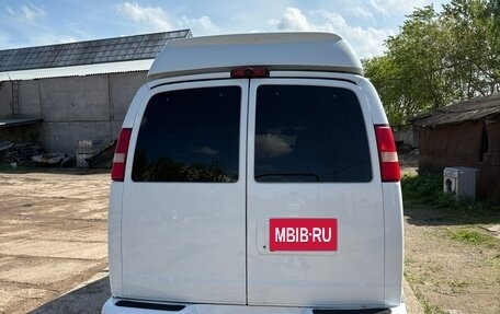GMC Savana I, 2013 год, 2 100 000 рублей, 5 фотография