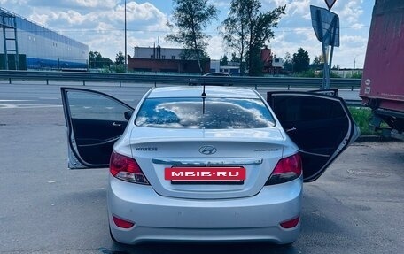 Hyundai Solaris II рестайлинг, 2013 год, 870 000 рублей, 2 фотография