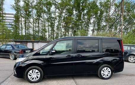 Honda Stepwgn IV, 2017 год, 1 800 000 рублей, 6 фотография