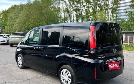 Honda Stepwgn IV, 2017 год, 1 800 000 рублей, 9 фотография