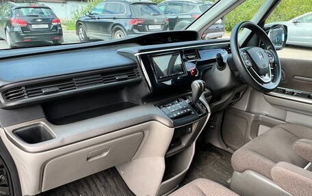 Honda Stepwgn IV, 2017 год, 1 800 000 рублей, 18 фотография