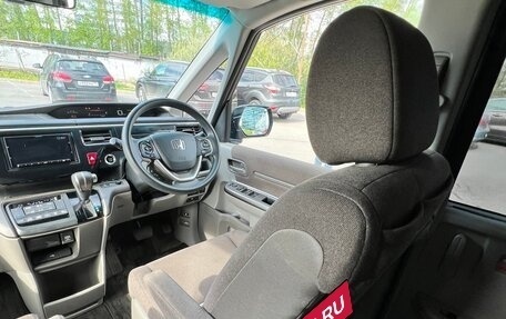 Honda Stepwgn IV, 2017 год, 1 800 000 рублей, 15 фотография