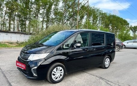 Honda Stepwgn IV, 2017 год, 1 800 000 рублей, 5 фотография