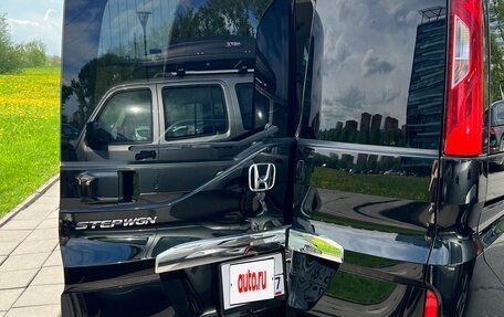 Honda Stepwgn IV, 2017 год, 1 800 000 рублей, 26 фотография