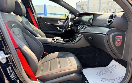 Mercedes-Benz E-Класс AMG, 2017 год, 5 550 000 рублей, 36 фотография