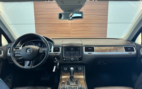 Volkswagen Touareg III, 2015 год, 3 499 000 рублей, 8 фотография
