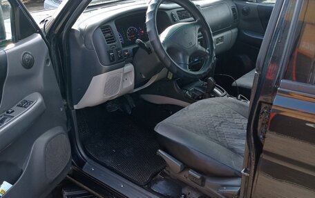 Mitsubishi Pajero Sport II рестайлинг, 2003 год, 1 250 000 рублей, 4 фотография