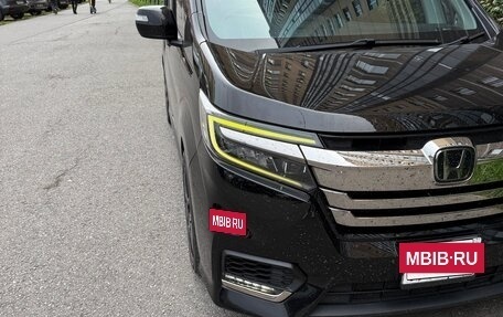 Honda Stepwgn IV, 2019 год, 2 500 000 рублей, 2 фотография