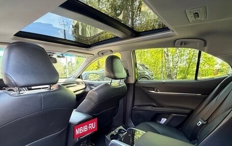Toyota Camry, 2022 год, 3 900 000 рублей, 8 фотография
