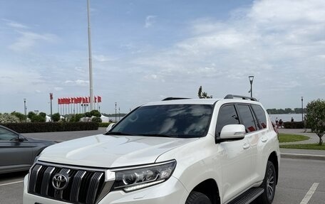 Toyota Land Cruiser Prado 150 рестайлинг 2, 2018 год, 7 800 000 рублей, 1 фотография