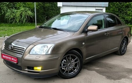 Toyota Avensis III рестайлинг, 2006 год, 1 100 000 рублей, 1 фотография